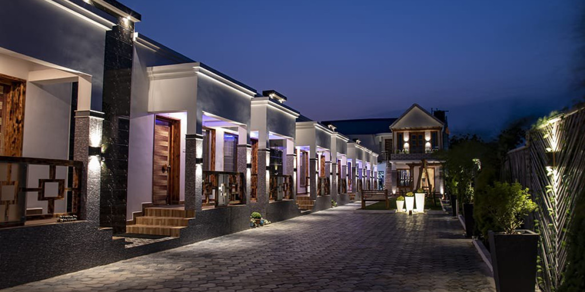 Why Choose a Luxury Resort in Tajpur?