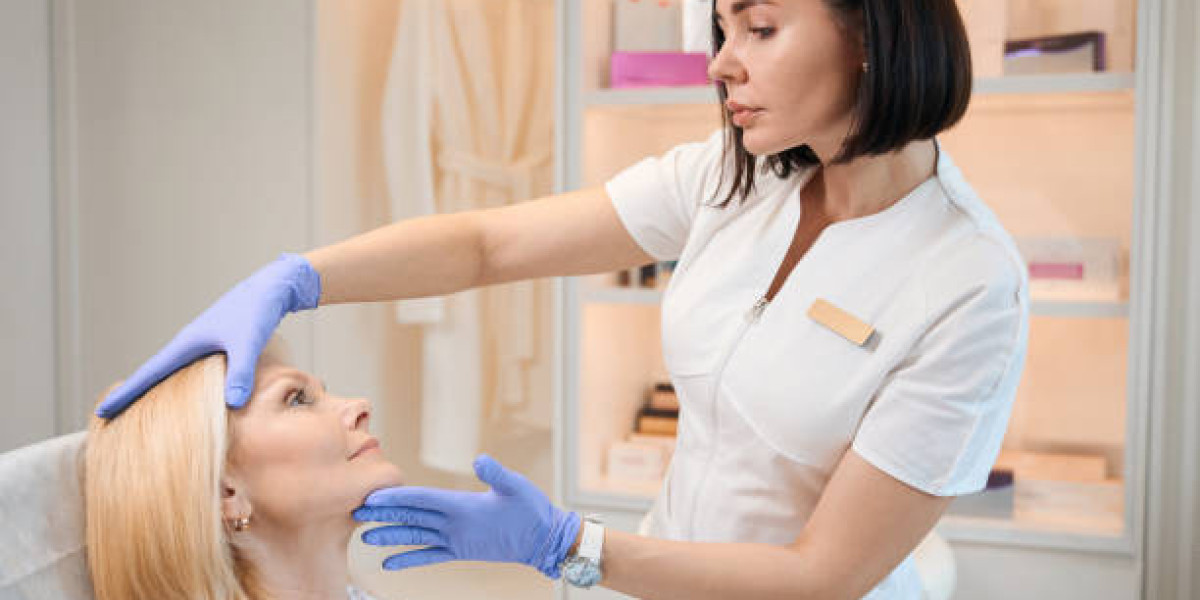 Skin Clinic Focus: Natural Remedies for Skin Woes