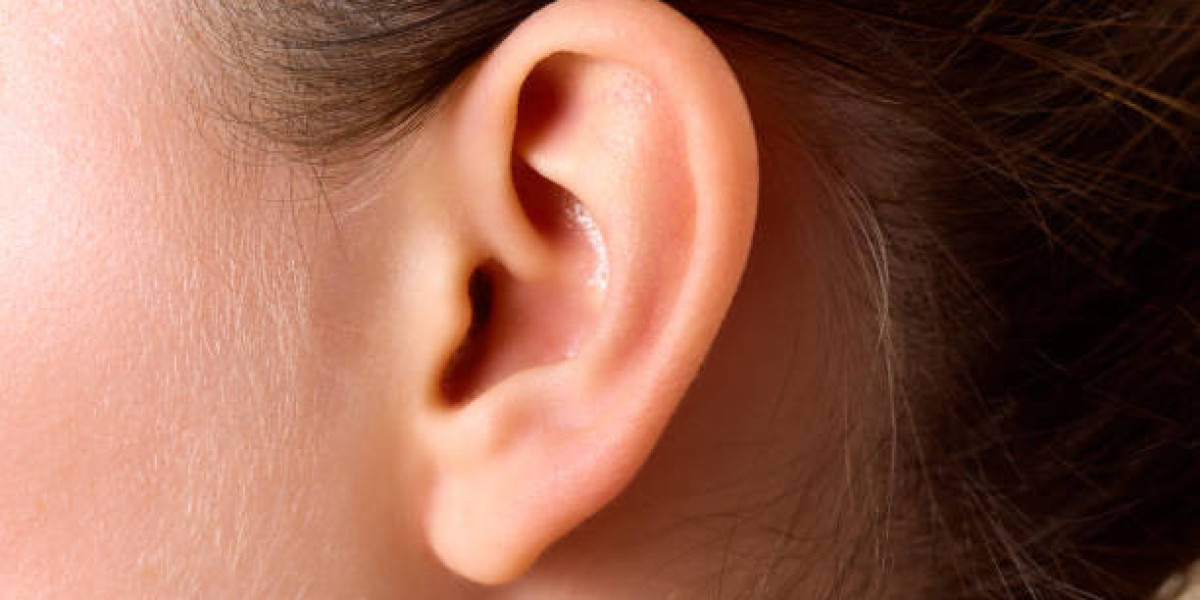 How Earlobe Surgery in Dubai Enhances Ear Appearance